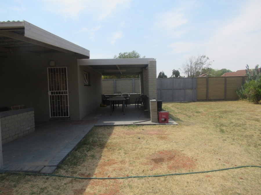 3 Bedroom Property for Sale in Flamingo Park Free State